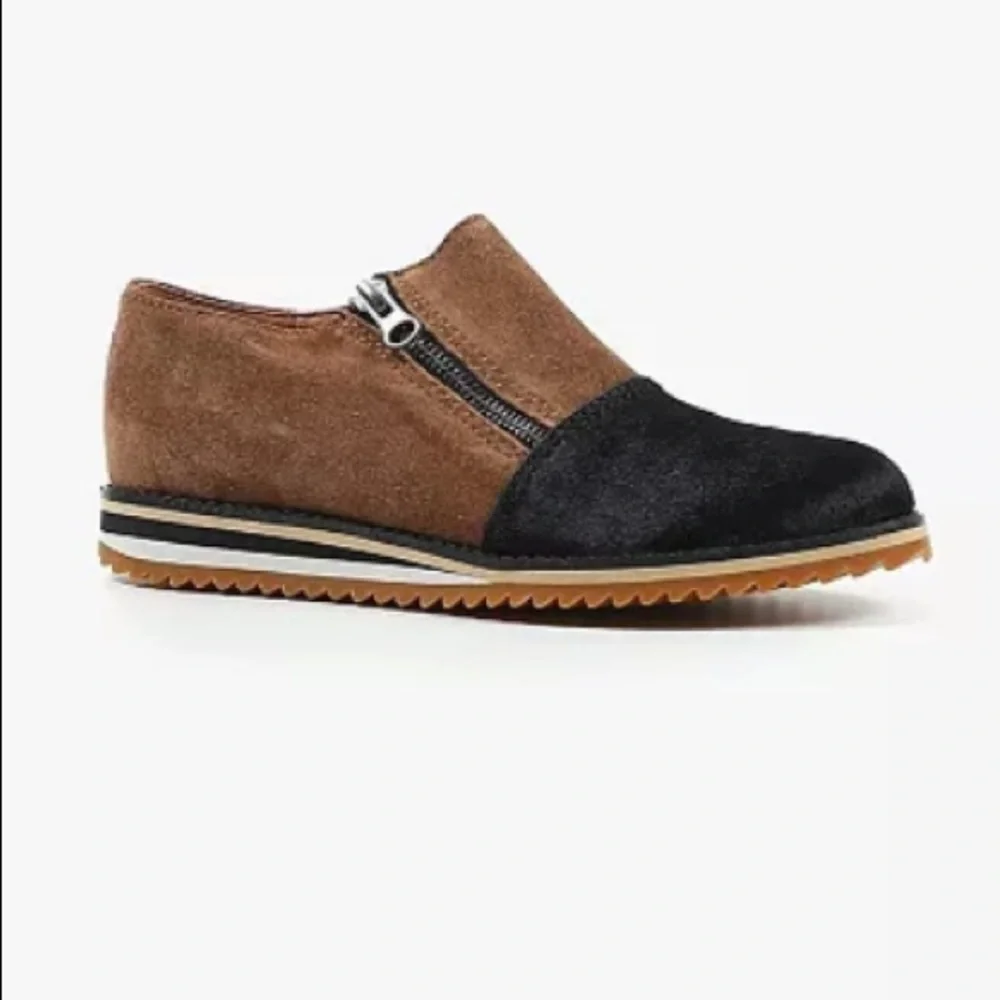 ALL BLACK Tan Suede Fur Cap‎ Slip On Shootie Sz. 39